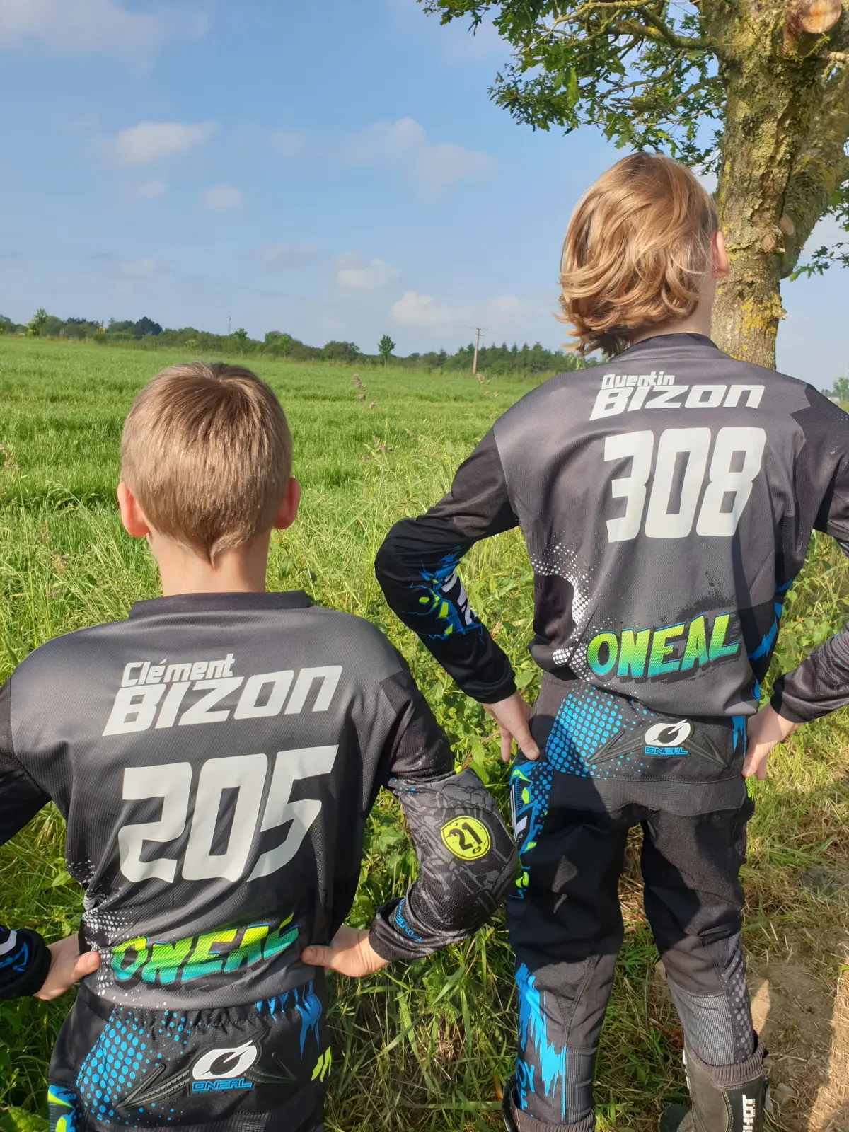 Quentin #308 et Clément #205 en 2024 lors de la course à La Meilleraye de Bretagne (44)